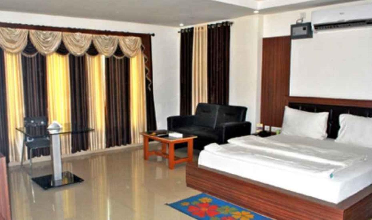 Hotel Kdm Palace Begusarai Экстерьер фото