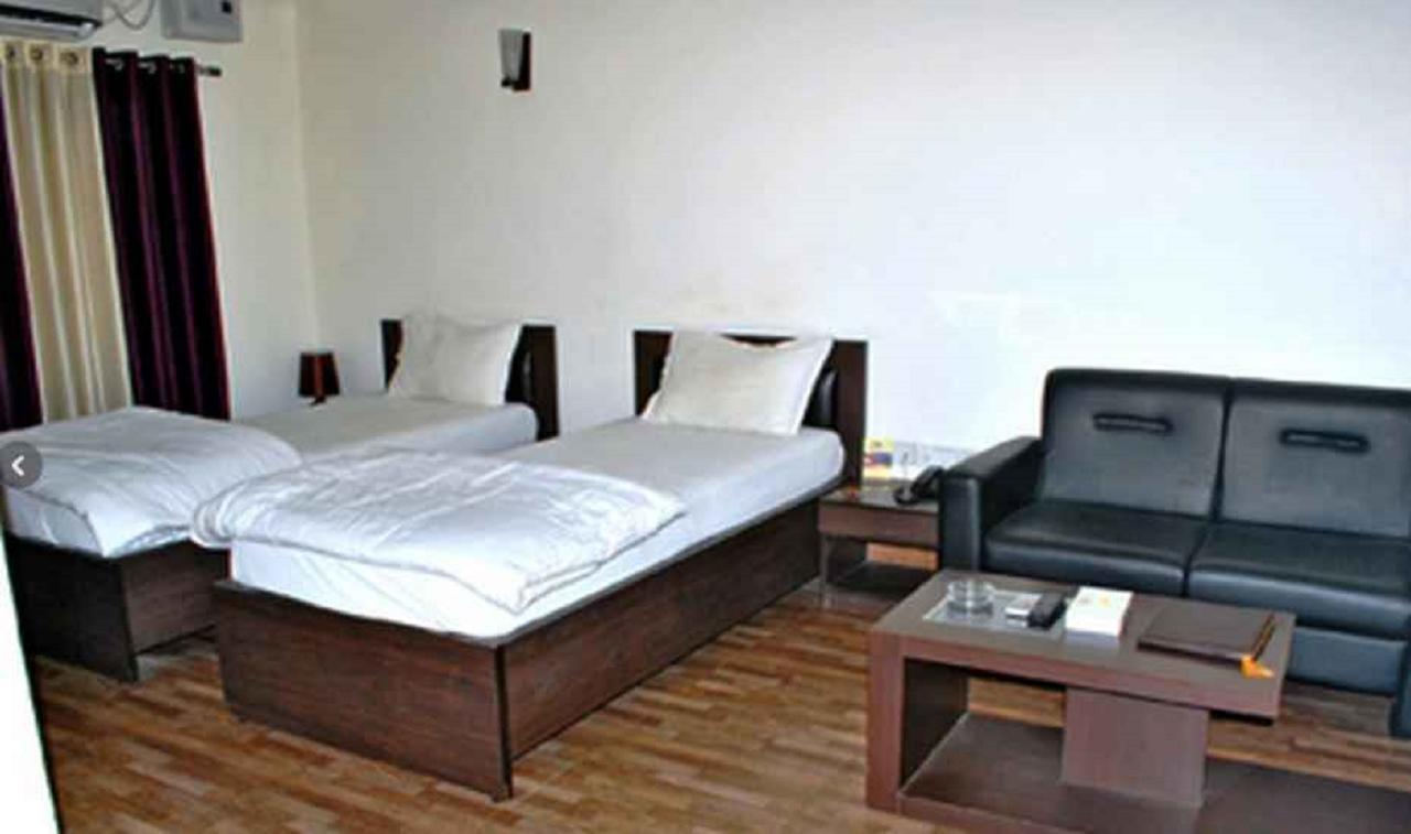 Hotel Kdm Palace Begusarai Экстерьер фото